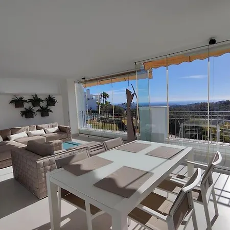 La Mairena - Chic Getaway With Sea & Mountain Views, And Sports Daire *