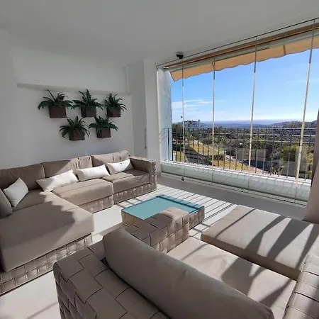 Daire La Mairena - Chic Getaway With Sea & Mountain Views, And Sports Marbella