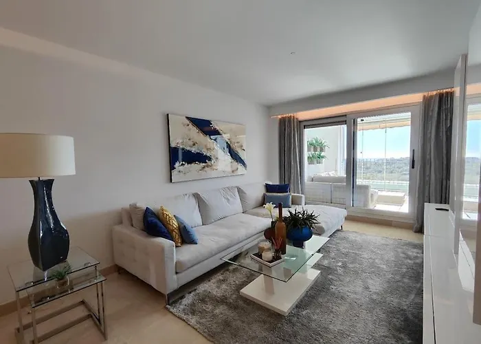 La Mairena - Chic Getaway With Sea & Mountain Views, And Sports