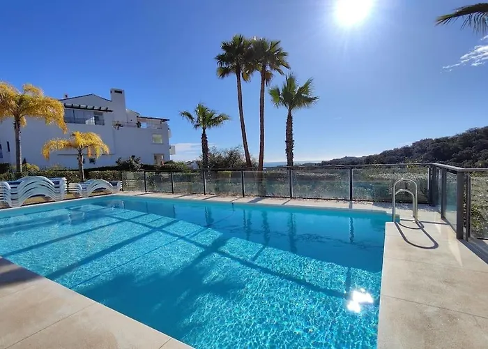 La Mairena - Chic Getaway With Sea & Mountain Views, And Sports 马尔韦利亚