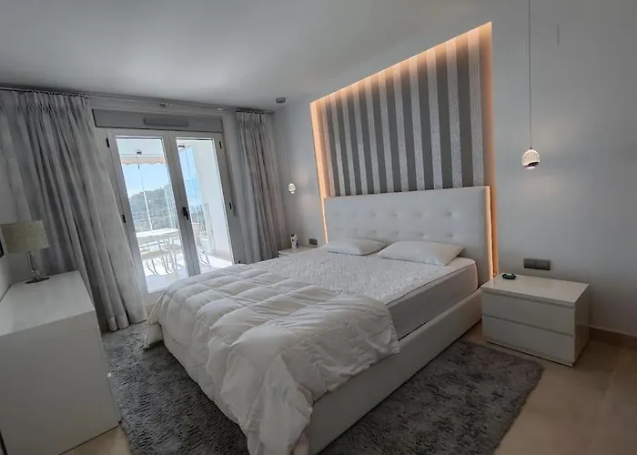 La Mairena - Chic Getaway With Sea & Mountain Views, And Sports Марбелья